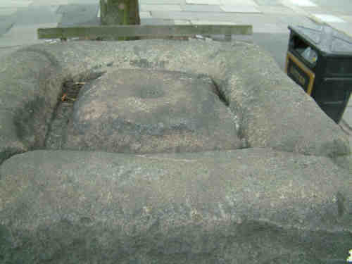 Top view of the Headless Cross